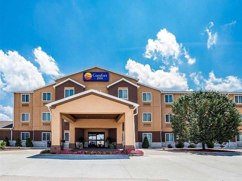 Comfort Inn & Suites Moberly Bagian luar foto