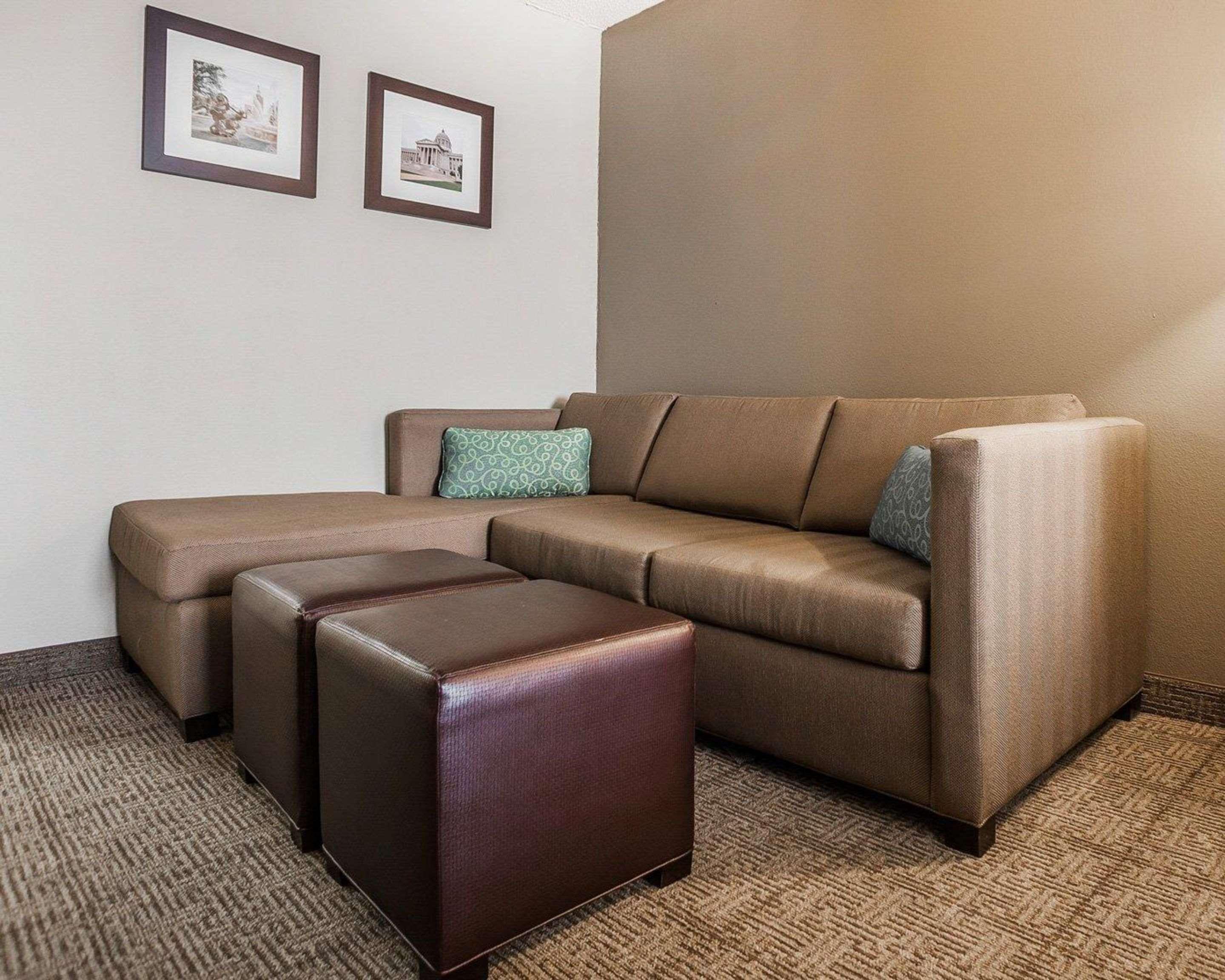 Comfort Inn & Suites Moberly Bagian luar foto