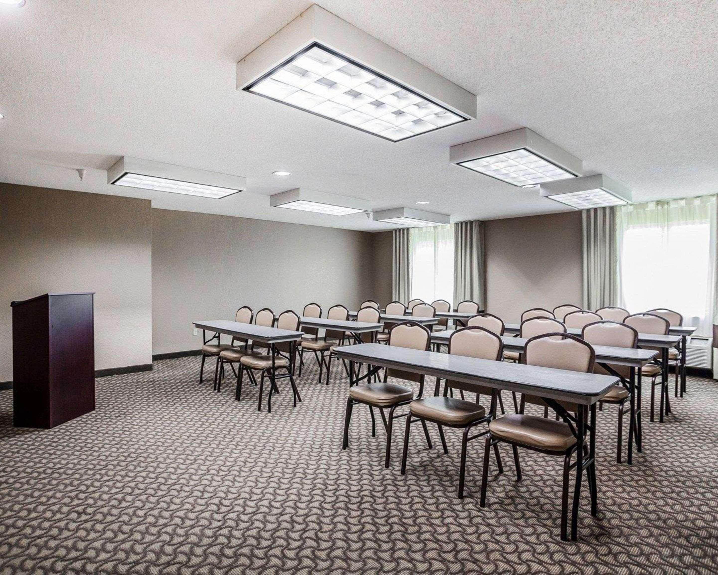 Comfort Inn & Suites Moberly Bagian luar foto