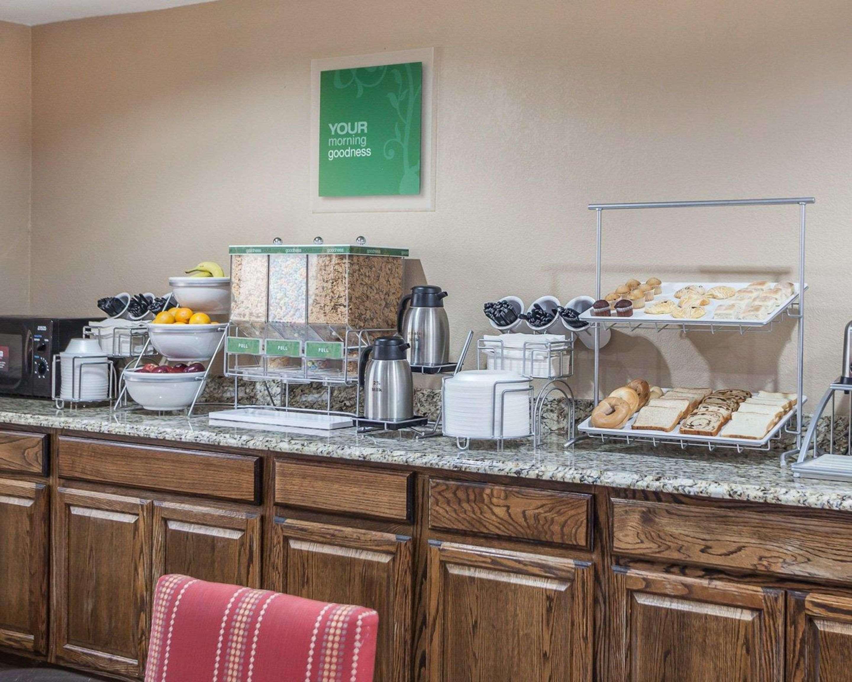 Comfort Inn & Suites Moberly Bagian luar foto