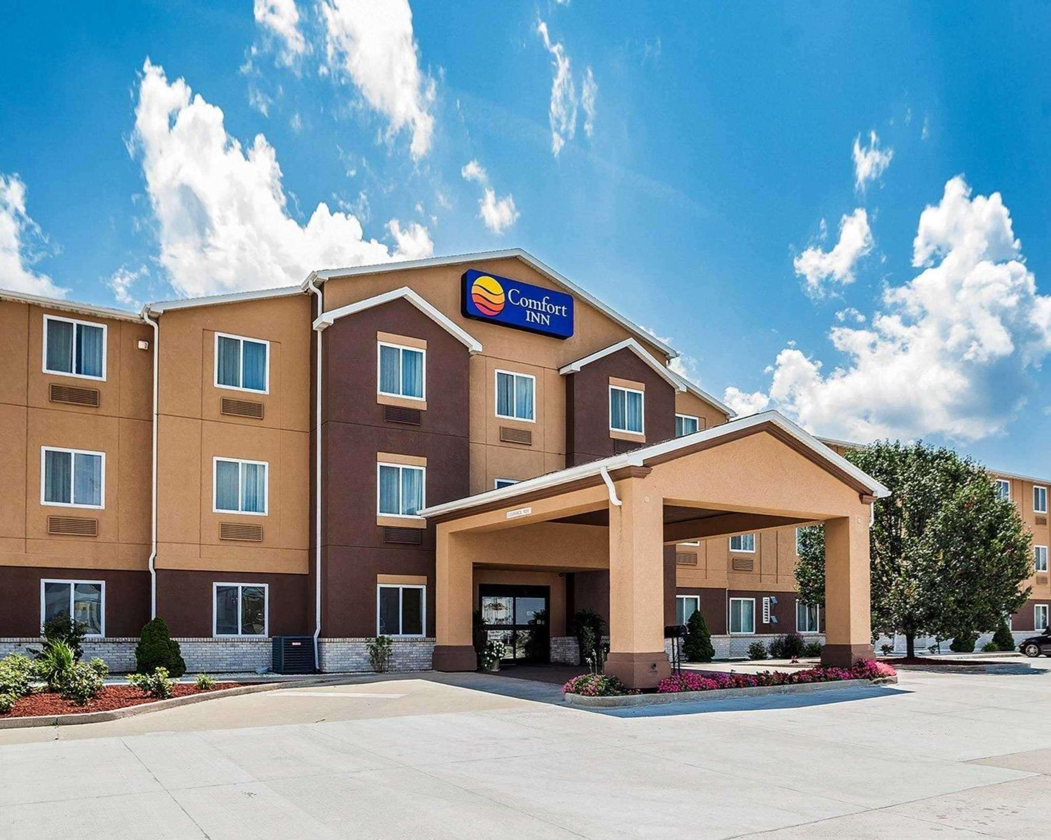 Comfort Inn & Suites Moberly Bagian luar foto
