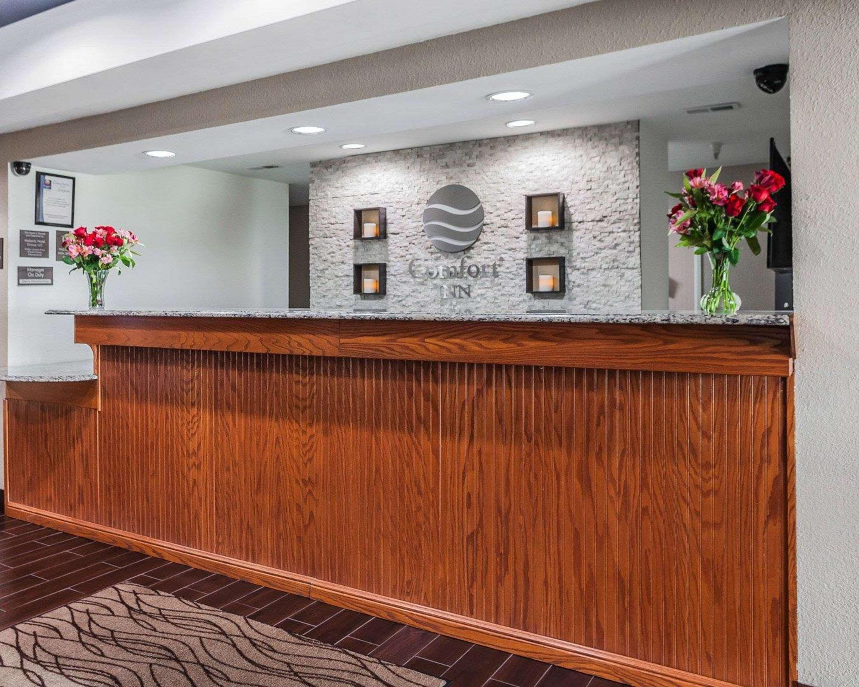 Comfort Inn & Suites Moberly Bagian luar foto