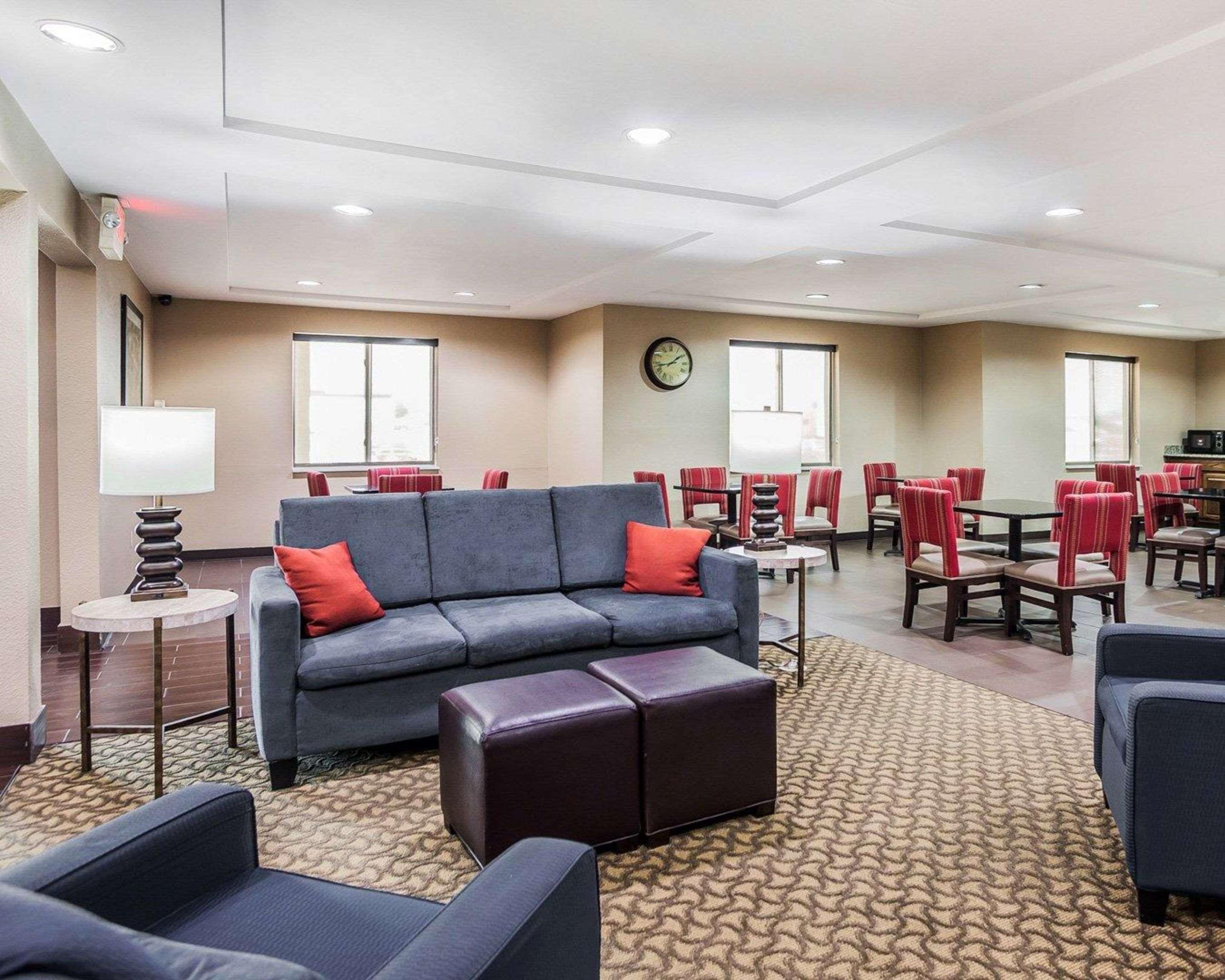 Comfort Inn & Suites Moberly Bagian luar foto