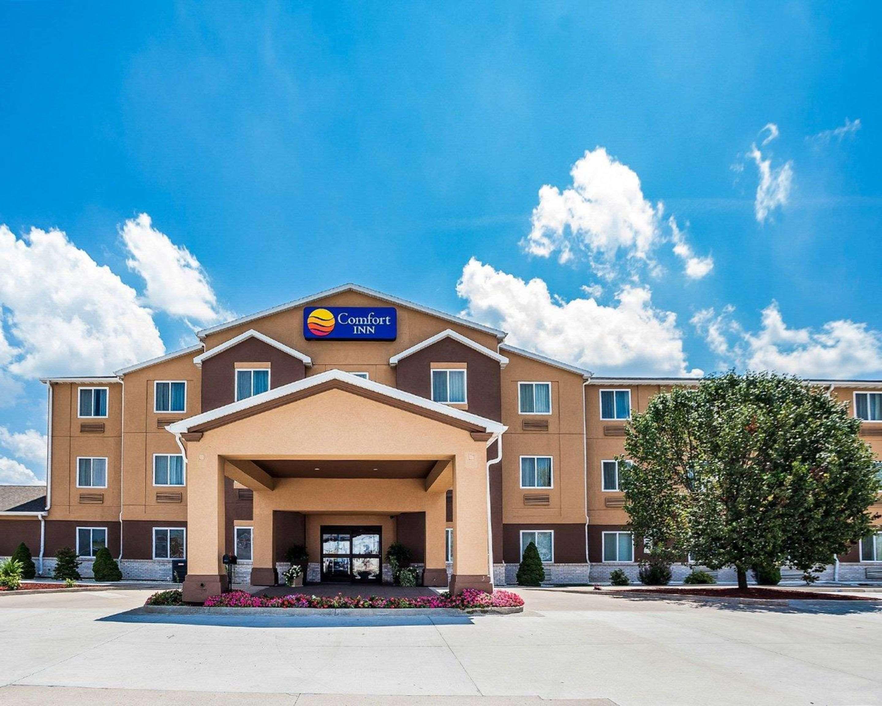 Comfort Inn & Suites Moberly Bagian luar foto